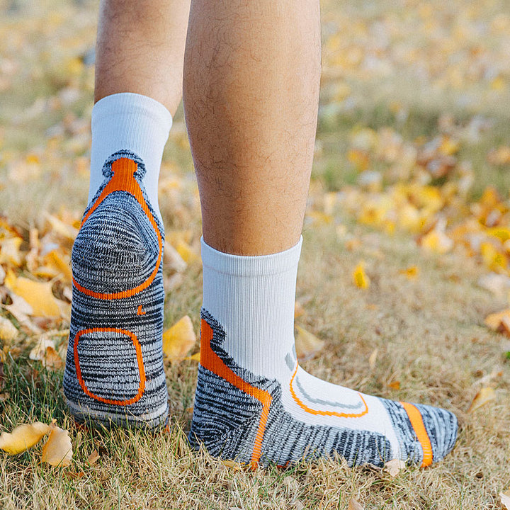 Premium Outdoor Sports Socks for Men – Hiking, Running, Cycling & Basketball – Anti-Slip Thermal Socks for Winter & All Seasons